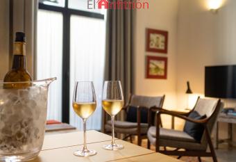 Bodega Mar - Solera allows 18 year olds to book a room