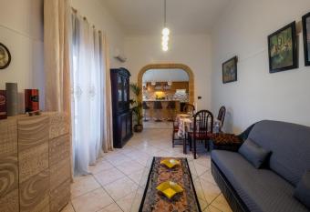 Casa Vacanza Patrizia has Smoking rooms