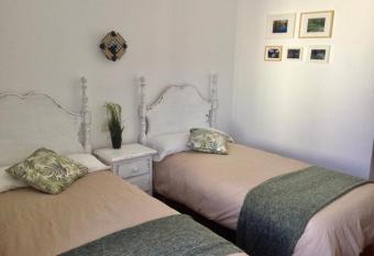 NcantadaROOMS allows 18 year olds to book a room