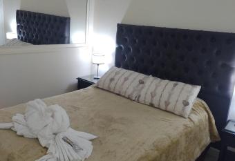 Sweet Suite Home 1   allows 18 year olds to book a room