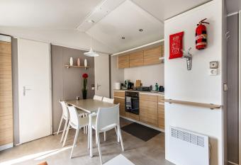 L ideal - Bungalow Grand Confort has Balcony rooms