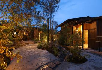 kominka neri                      allows 18 year olds to book a room