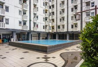 OYO 90949 Apartement Cibubur Village allows 18 year olds to book a room