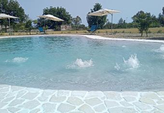 Minissale Farmhouse has Balcony rooms