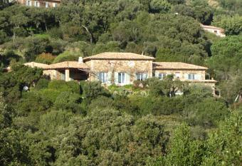 Massacan-Vue Mer has Balcony rooms