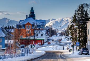 Auroras Friends Apartment allows 18 year olds to book a room