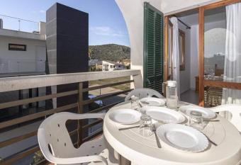 Voramar 2h has Balcony rooms