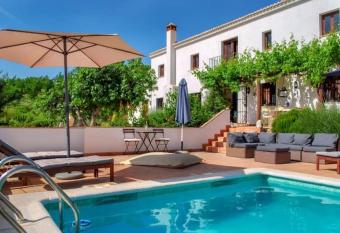 La Casa 1950 has Balcony rooms