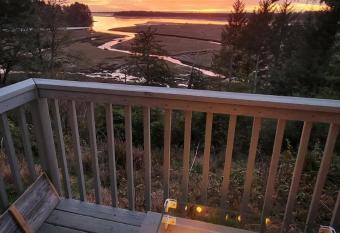 Haven Hill has Balcony rooms