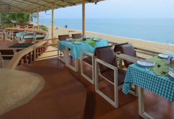 Baywatch Beach Homes has Balcony rooms