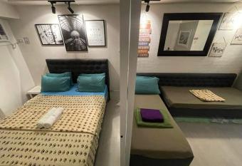 2 to 6 pax Cityland Tagaytay Staycation NETFLIX WIFI COOKING SWIMMING POOL has Balcony rooms