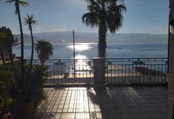 Casa Bellavista has Balcony rooms