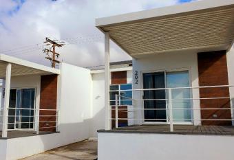 Popotla Villa #202 allows 18 year olds to book a room