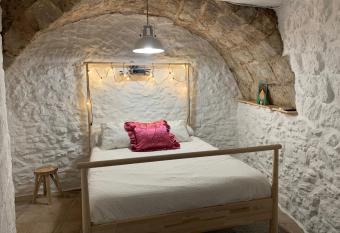 La Cueva de Alabama has Balcony rooms