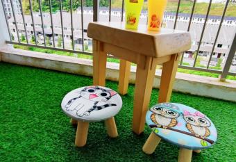 NaturalWarmstay@GoldenHill/2R/WIFI/NightMarketView/CarPark has Balcony rooms