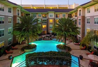 2bedroom 1Bath 10 mins to Texas Medical has Balcony rooms