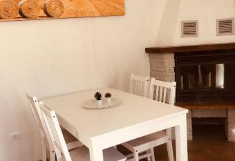 1727 B&B La via degli Dei allows 18 year olds to book a room