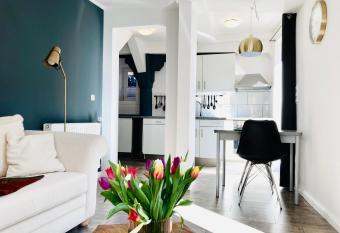 Die Stader Ferienwohnung has Balcony rooms