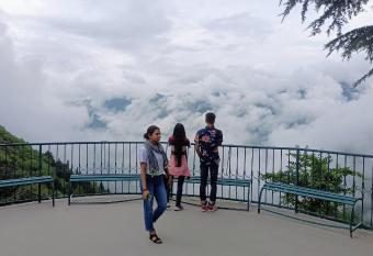 The Mountain Huts has Balcony rooms