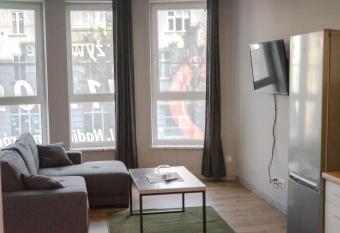 Apartamenty Nadjeziorna allows 18 year olds to book a room