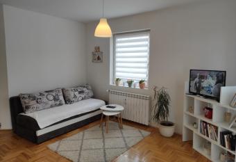 Stari Cerak has Balcony rooms