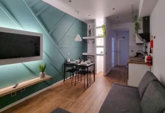 The Jolie Apartments - by the Ocean has Balcony rooms