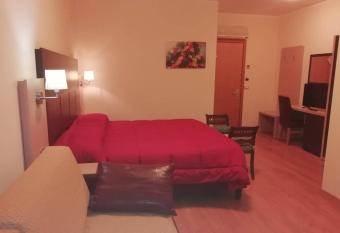 Hotel Miami has Balcony rooms