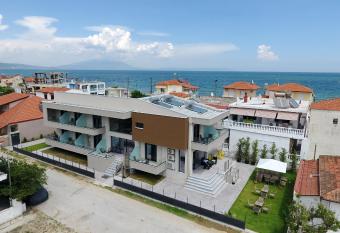 Cynthia has Balcony rooms