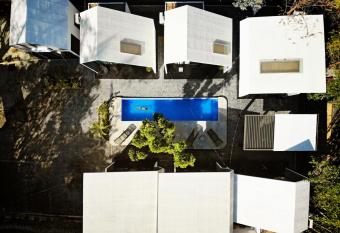 Casa Samadhi allows 18 year olds to book a room