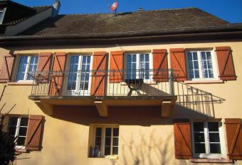 G  te du Moulin has Balcony rooms