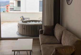 Villa Apartment 24 c has rooms with a private hot tub