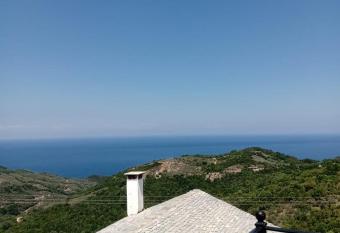 La Casa del Sol has Balcony rooms