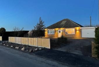 Pet Friendly 2 bedroom self catering detached bungalow allows 18 year olds to book a room