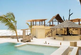 Jambo Beach Hotel Paje has Balcony rooms