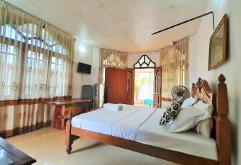 Dilu River Villa has Balcony rooms