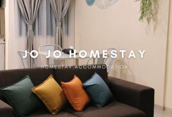 Jo Jo Homestay @ Marina Island has Balcony rooms