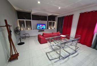 St Julians Central 2 Bedroom Apartment allows 18 year olds to book a room