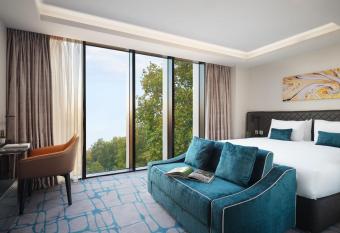 Dao by Dorsett West London has Balcony rooms