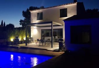 Villa Contemporaine avec Piscine has Balcony rooms