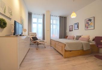 Lange Stra  e Apartment Freyja allows 18 year olds to book a room