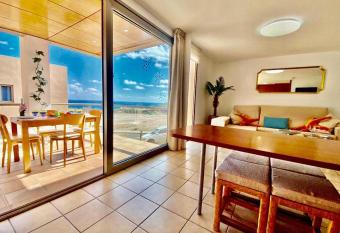 Apartamento 1 Esquinzo Jandia Fuerteventura allows 18 year olds to book a room