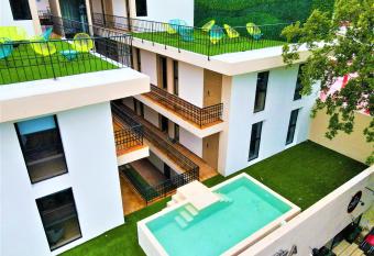 Hotel Plaza by Kavia allows 18 year olds to book a room