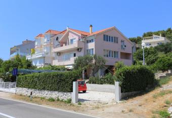 Apartments by the sea Poljica, Trogir - 19316 has Balcony rooms