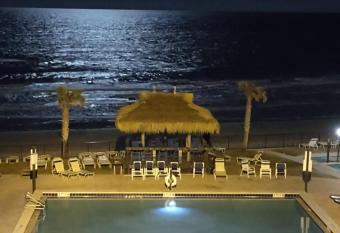 OCEAN FRONT SPECTACULAR VIEWS has Balcony rooms