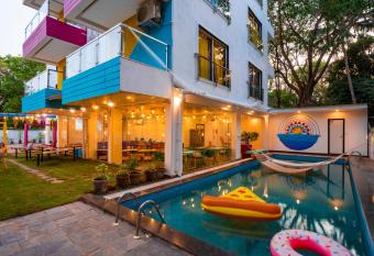 goSTOPS Goa, Baga allows 18 year olds to book a room