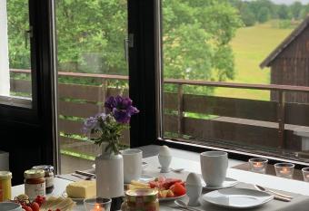 F  hl dich wohl has Balcony rooms