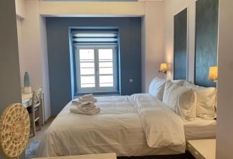 HOTEL TSARSI has Balcony rooms