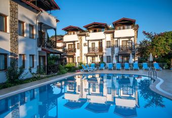 Loya Vita Hotel has Balcony rooms