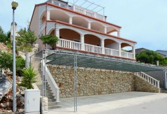Apartment in Prizba with sea view, balcony, air conditioning, WiFi 5080-1 has Smoking/Balcony rooms