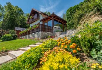 Holiday Home Mare near River has Balcony rooms